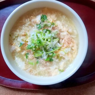 せり&ネギたっぷりふわふわ卵塩ラーメン